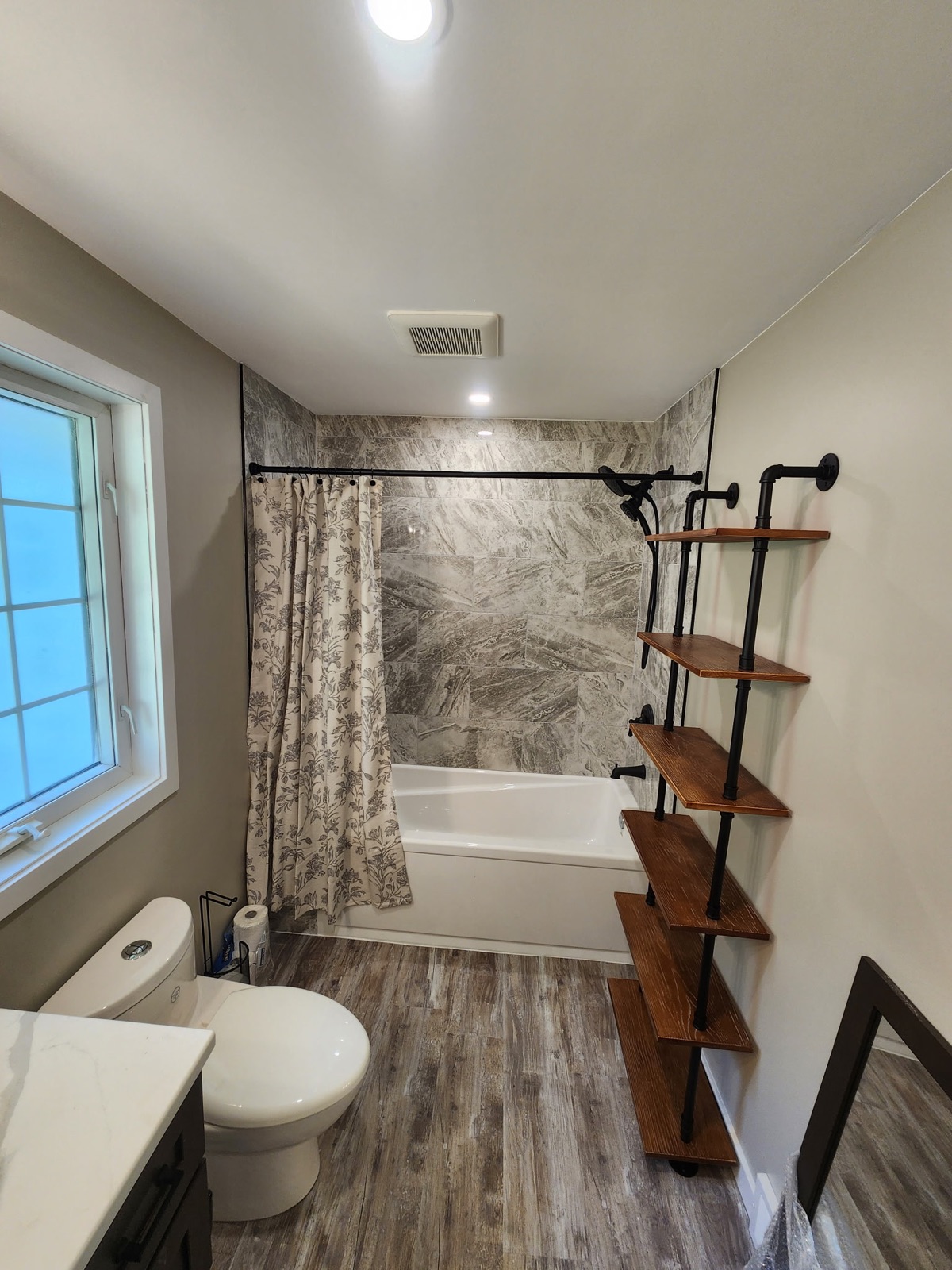 Collins Contracting interior project detail