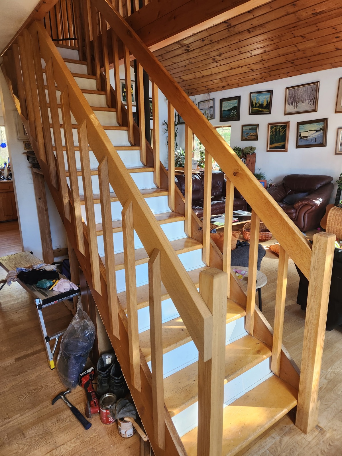 Residential carpentry and finishing detail